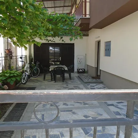 Apartment Goran