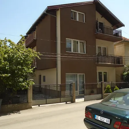 Apartment Goran *